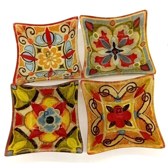 Primo  Set Of 4 Colorful Boho Floral 5"Glass Square Nut Candy Trinket Bowls New - Picture 1 of 6